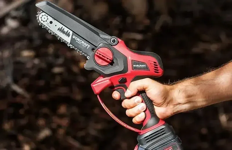 منشار الخشب ببطاريةو شاحن mini scie à chain batterie 20V WORCRAFT  CHS-S20LIBPM 5